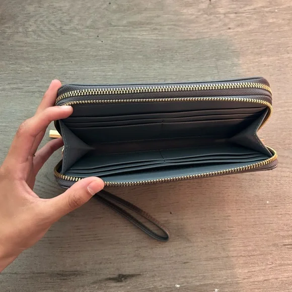 Double Zip Wrist Wallet - Picture 2 of 3